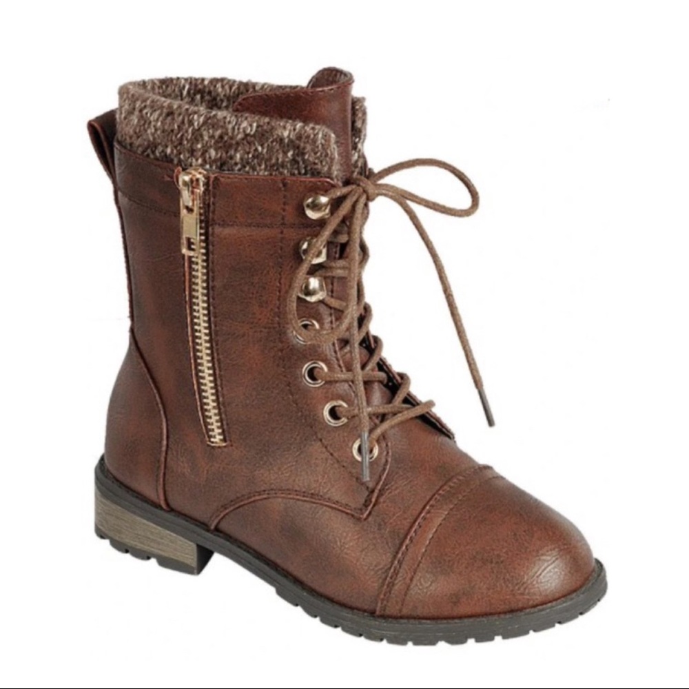 Cozy Cute Pepper Trim Brown Combat Boots